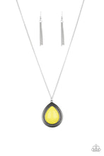 Load image into Gallery viewer, Paparazzi's Chroma Courageous - Yellow necklace
