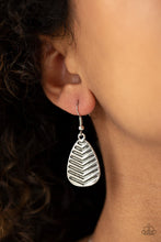 Load image into Gallery viewer, Paparazzi's Large As Life - Silver necklace
