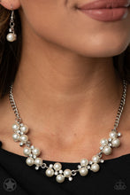 Load image into Gallery viewer, Paparazzi's Love Story - Pearl necklace (Blockbusters)
