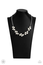 Load image into Gallery viewer, Paparazzi's Love Story - Pearl necklace (Blockbusters)
