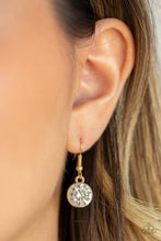 Load image into Gallery viewer, Paparazzi's Inner Light - Gold necklace

