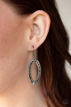 Load image into Gallery viewer, Paparazzi's Urban Artisan - Black necklace
