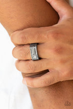 Load image into Gallery viewer, Paparazzi's Atlas - Gunmetal Men Ring
