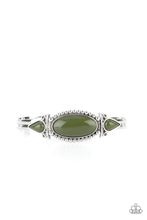 Load image into Gallery viewer, Paparazzi's Tribal Trinket - Green bracelet
