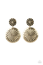 Load image into Gallery viewer, Paparazzi's Fierce Florals - Brass post earrings
