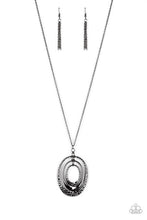 Load image into Gallery viewer, Paparazzi's Dizzying Decor - Black necklace
