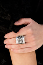 Load image into Gallery viewer, Paparazzi's Me, Myself, and IVY - Silver ring (Fashion Fix)
