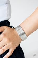 Load image into Gallery viewer, Paparazzi's Mixed Vibes - Silver bracelet
