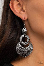 Load image into Gallery viewer, Paparazzi's Shimmer Suite - Black earrings
