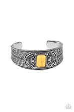 Load image into Gallery viewer, Paparazzi's Ocean Mist - Yellow bracelet
