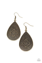 Load image into Gallery viewer, Paparazzi's Tribal Takeover - Brass earrings
