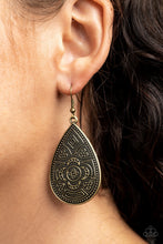 Load image into Gallery viewer, Paparazzi's Tribal Takeover - Brass earrings

