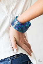 Load image into Gallery viewer, Paparazzi's Cosmic Couture - Blue Acrylic bracelet
