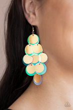 Load image into Gallery viewer, Paparazzi's Sequin Seeker - Gold earrings
