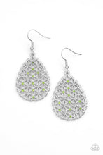 Load image into Gallery viewer, Paparazzi's Glorious Garden - Green earrings
