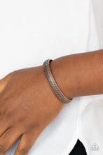 Load image into Gallery viewer, Paparazzi's Peak Conditions - Copper bracelet
