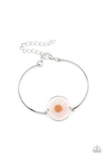 Load image into Gallery viewer, Paparazzi's Cottage Season - Pink bracelet
