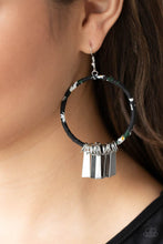 Load image into Gallery viewer, Paparazzi's Garden Chimes - Black hoop earrings
