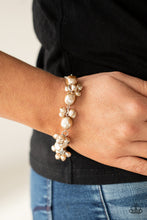 Load image into Gallery viewer, Paparazzi's Imperfectly Perfect - Brown Pearl bracelet
