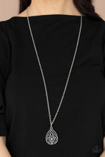 Load image into Gallery viewer, Paparazzi's Garden Estate - Silver necklace

