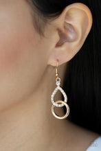 Load image into Gallery viewer, Paparazzi's Red Carpet Couture - Gold earrings
