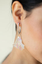 Load image into Gallery viewer, Paparazzi's Jaw-Droppingly Jelly - Silver post earrings
