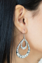 Load image into Gallery viewer, Paparazzi's Museum Muse - Silver earrings
