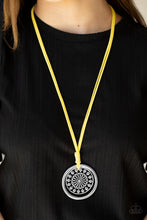 Load image into Gallery viewer, Paparazzi's One MANDALA Show - Yellow Urban necklace
