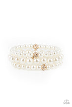 Load image into Gallery viewer, Paparazzi's Here Comes the Heiress - Gold Pearl bracelet
