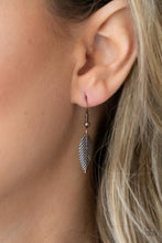Load image into Gallery viewer, Paparazzi's Canopy Cruise - Copper necklace
