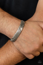 Load image into Gallery viewer, Paparazzi's Tidal Trek - Silver bracelet
