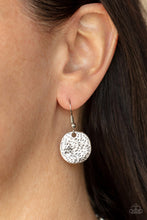 Load image into Gallery viewer, Paparazzi's Spot On Sparkle - White necklace

