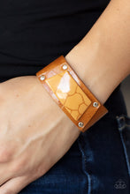 Load image into Gallery viewer, Paparazzi's Geo Glamper - Brown Acrylic bracelet
