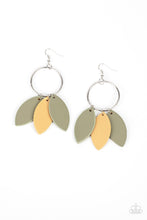 Load image into Gallery viewer, Paparazzi's Leafy Laguna - Multi earrings
