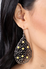 Load image into Gallery viewer, Paparazzi's Delightfully Daisy - Yellow earrings
