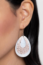 Load image into Gallery viewer, Paparazzi's Bountiful Beaches - Rose Gold earrings
