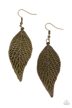 Load image into Gallery viewer, Paparazzi's Leafy Luxury - Green earrings
