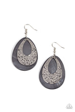 Load image into Gallery viewer, Paparazzi's Bountiful Beaches - Silver earrings
