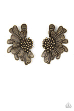 Load image into Gallery viewer, Paparazzi's Farmstead Meadow - Brass earrings
