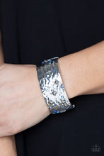 Load image into Gallery viewer, Paparazzi's Across the Constellations - Blue Iridescent bracelet
