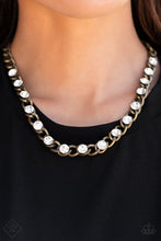 Load image into Gallery viewer, Paparazzi's Major Moxie - Brass necklace
