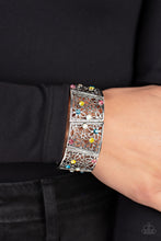 Load image into Gallery viewer, Paparazzi's Spring Greetings - Multi Iridescent bracelet
