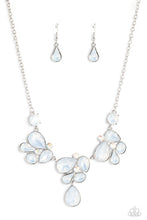 Load image into Gallery viewer, Paparazzi's Everglade Escape - White &amp; Iridescent necklace
