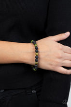 Load image into Gallery viewer, Paparazzi's Molten Mogul - Green Urban Men bracelet
