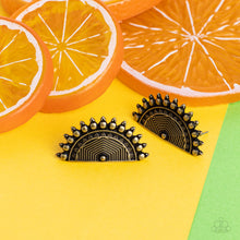 Load image into Gallery viewer, Paparazzi's Fiercely Fanned Out - Brass post earrings
