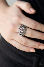 Load image into Gallery viewer, Paparazzi's Haute Havana - Silver ring
