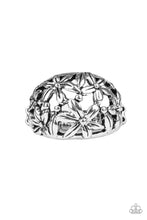 Load image into Gallery viewer, Paparazzi's Haute Havana - Silver ring
