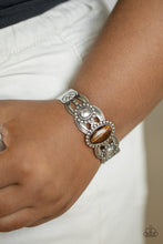 Load image into Gallery viewer, Paparazzi's Solar Solstice - Brown bracelet
