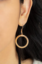 Load image into Gallery viewer, Paparazzi's Spiraling Out of COUTURE - Gold Urban necklace

