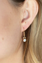 Load image into Gallery viewer, Paparazzi's Head Over Heels In Love - Gold necklace
